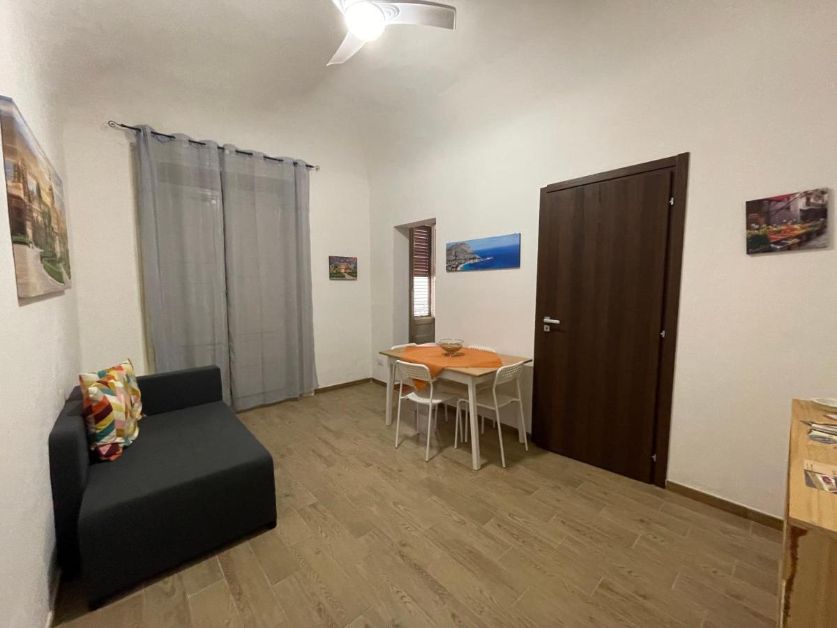 Le Colonne Del Massimo Apartment Палермо Екстериор снимка
